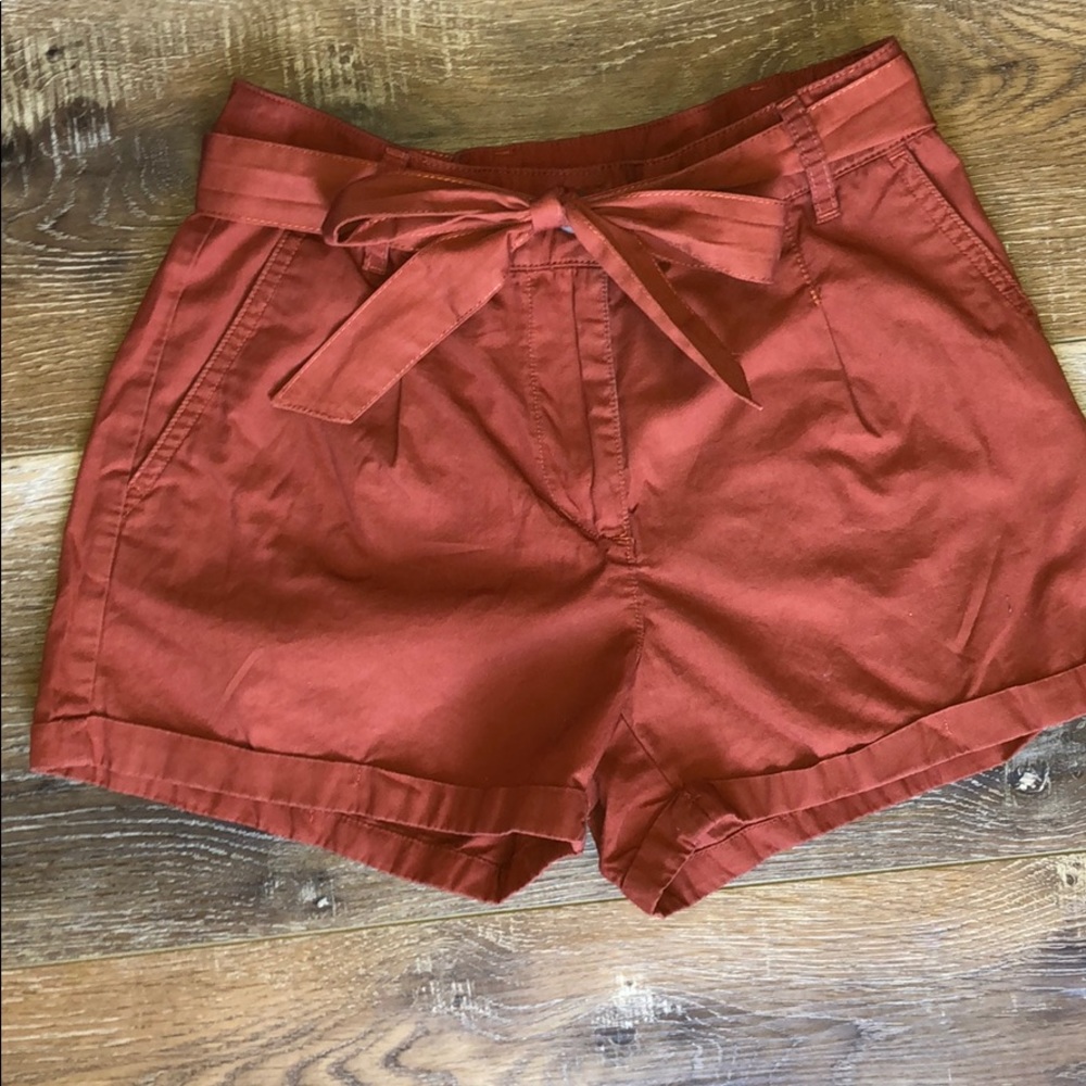 Shorts - Picture 2 of 4